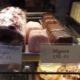 Monostor Cukrászda, Zirc - Étel/ital