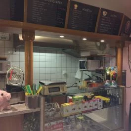 Monostor Falatozó, Zirc - Belső