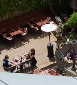 Oliva Hotel és Étterem