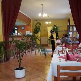 Patkó Vendéglő & Pizzéria Zirc - Belső