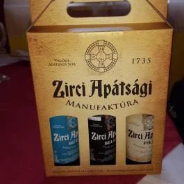 Patkó Vendéglő & Pizzéria Zirc - Étel/ital