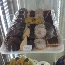 Pepe Cukrászda Zirc - Étel/ital