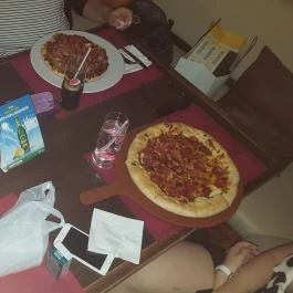 Pizza Hut - Arena Mall Budapest - Étel/ital