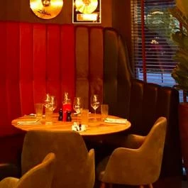 Spíler Buda, Budapest - Belső