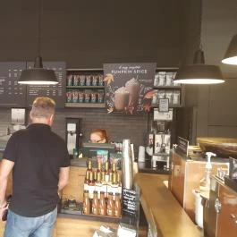 Starbucks - Arena Mall, Budapest - Belső
