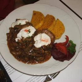 Kemencés Étterem, Zirc - Étel/ital