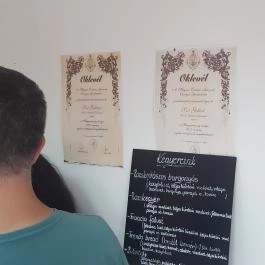 Szó Ami Szó, Balatonkenese - Belső