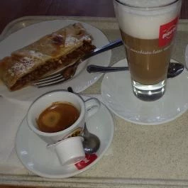 Sztráda Grill Étterem Hatvan - Étel/ital