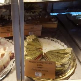 Tini Cukrászda, Veszprém - Étel/ital