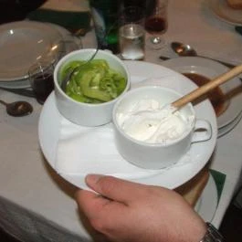 Udvarház Étterem , Bánd - Étel/ital