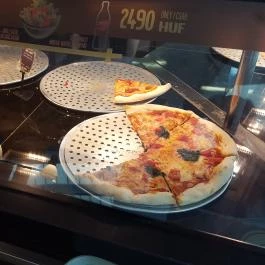 Upper Crust Budapest - Étel/ital