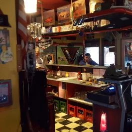 V8 Vendéglő, Cece - Belső