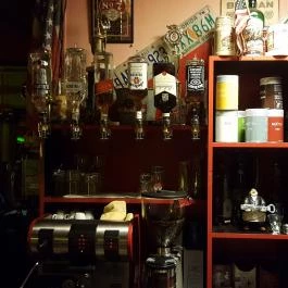 V8 Vendéglő, Cece - Egyéb