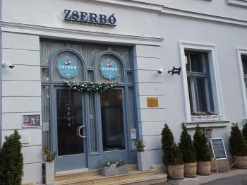 Zserbó Kávéház & Cukrászda Székesfehérvár