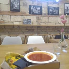 Empathy Cafe & Bistro, Budapest - Belső