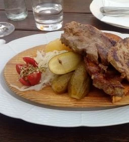 Koczor Pincészet és Vendégfogadó 