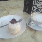 Léda Cukrászda & Kávéház Balatonszárszó - Étel/ital