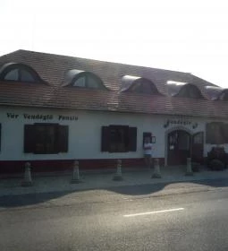 Vár Panzió