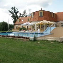 Zichy Park Hotel, Bikács - Medence/kert