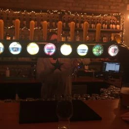 FIRST Craft Beer & BBQ Budapest - Belső