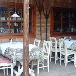 Szárcsa Hotel Székesfehérvár - Medence/kert