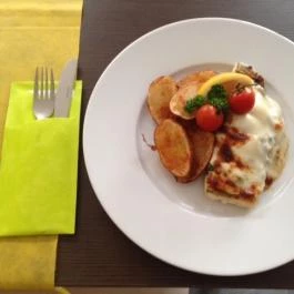 Port A/B Balatonmáriafürdő - Étel/ital