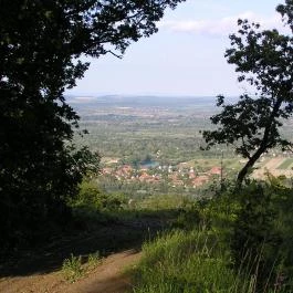 Kerekhegy Vendégház, Leányfalu - Környék