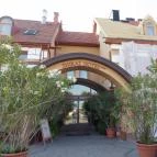 Mesés Shiraz Hotel Egerszalók - Külső kép