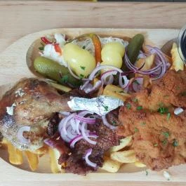 Csülök Bár Pécs - Étel/ital