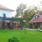 Kosbor Panzió Magyarszombatfa - Medence/kert