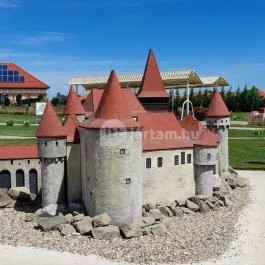 Ezer Év Parkja, Mórahalom - Egyéb