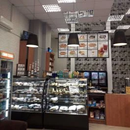 Roni Hami Budapest - Belső