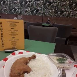 Roni Hami Budapest - Étel/ital