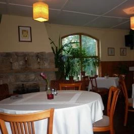 Grill & Cocktails Tata Tata - Belső