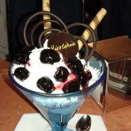 Hisztéria Kávézó & Fagyizó - WestEnd City Center Budapest - Étel/ital