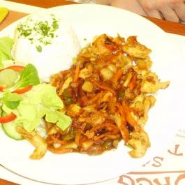 Öreg Sam Sörkert & Étterem, Szombathely - Étel/ital