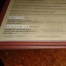 Semmi Extra & Egy Kis Kert, Budapest - Étlap/itallap