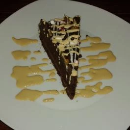 Semmi Extra & Egy Kis Kert, Budapest - Étel/ital