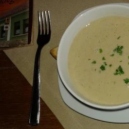 Svejk Vendéglő Balassagyarmat - Étel/ital