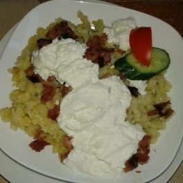 Svejk Vendéglő Balassagyarmat - Étel/ital