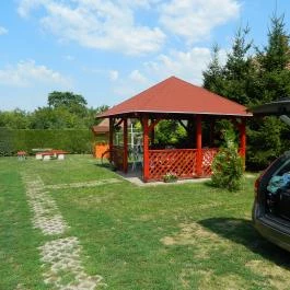 Vargalak , Abádszalók - Medence/kert