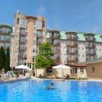 Hotel Európa Fit Hévíz - Medence/kert