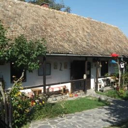 Gazduram Sajtboltja Hollókő - Külső kép