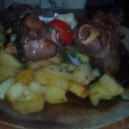 Határmenti Vigadó, Bozsok - Étel/ital