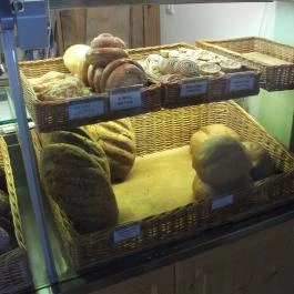 Kalácsos Pékség Hollókő - Étel/ital