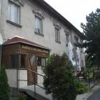 Kastélydomb Kávézó és Étterem Várpalota - Külső kép