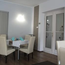  Kastélydomb Kávézó és Étterem Várpalota - Belső