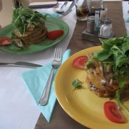  Kastélydomb Kávézó és Étterem Várpalota - Étel/ital