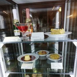 Kávéház a Vörös Lóhoz, Tapolca-Diszel - Étel/ital