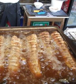 Oszi Bácsi Keszegsütödéje